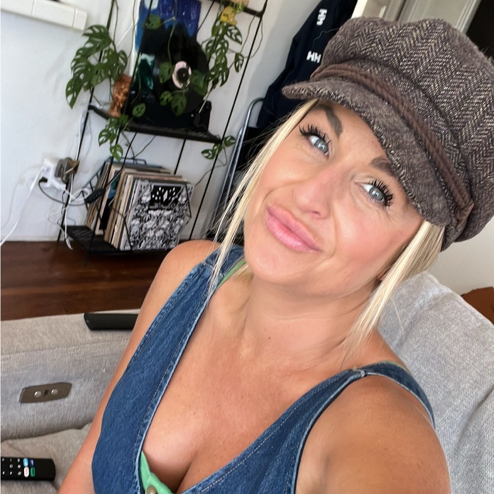 Meet your Posher, Kelli